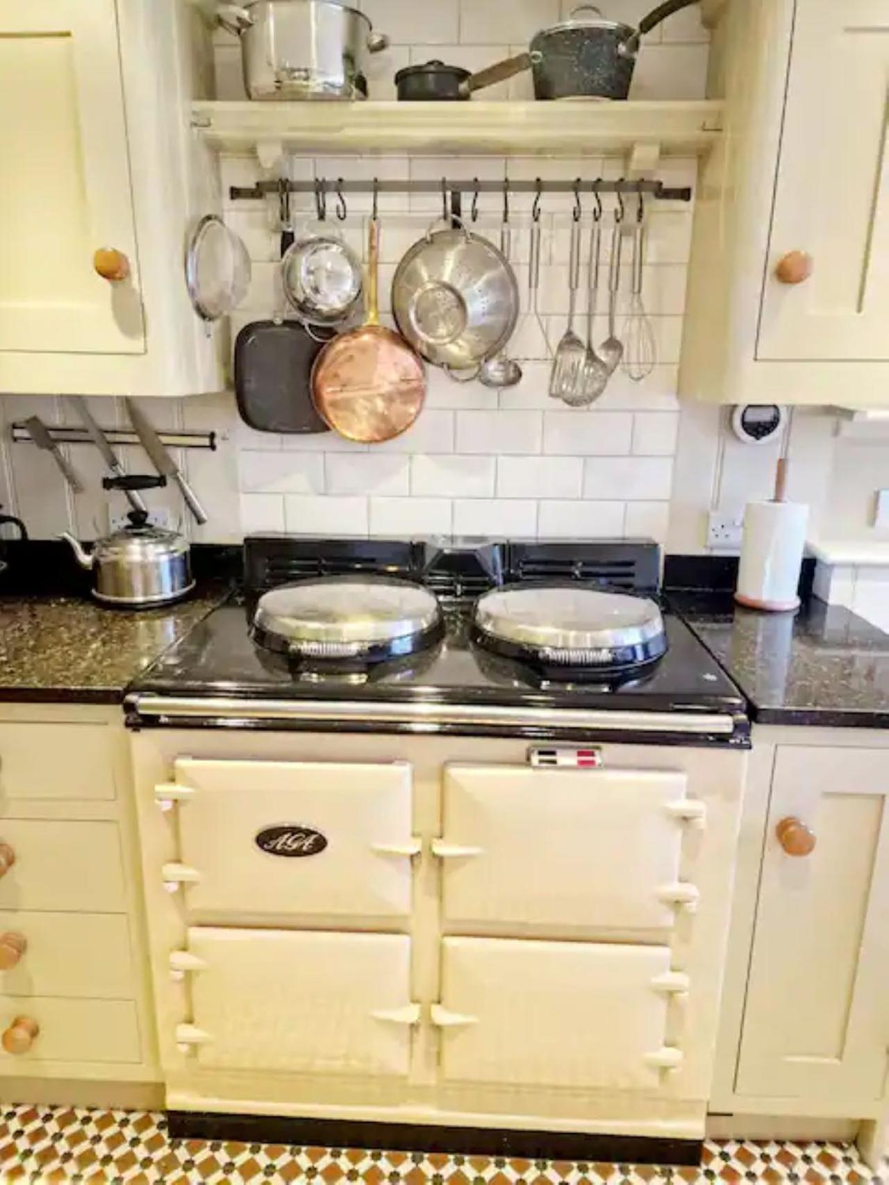 Jackdaw Cottage-Beautiful Cottage, Town Centre Wimborne Minster Extérieur photo