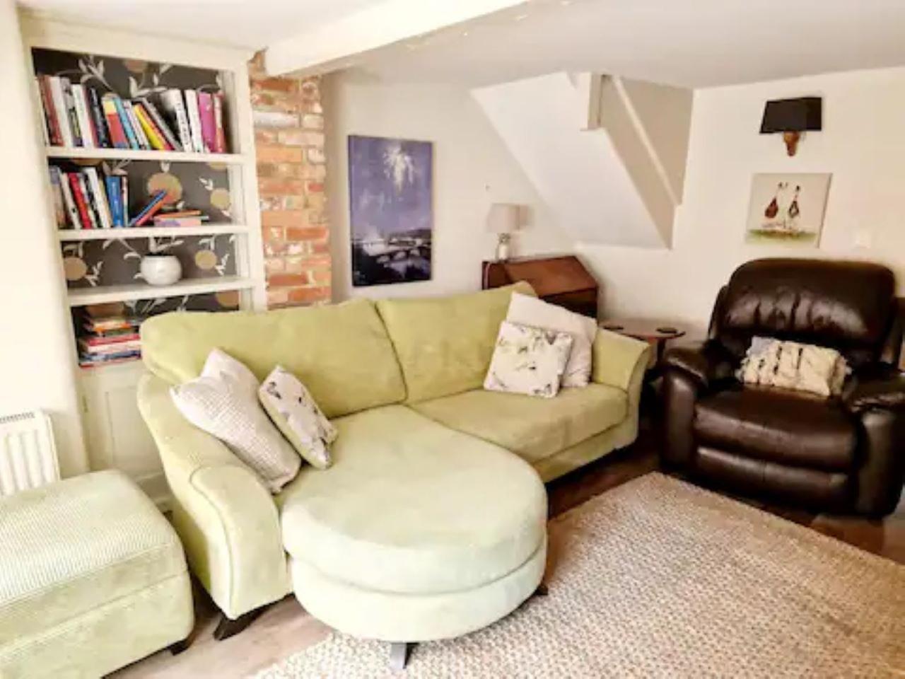 Jackdaw Cottage-Beautiful Cottage, Town Centre Wimborne Minster Extérieur photo